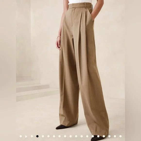 Banana Republic Siena Wide-Leg Italian Wool Pant in Camel - Picture 3 of 4